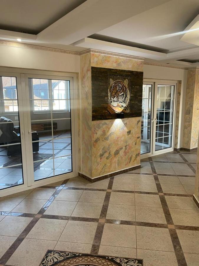Luxurioese Wohnung Im Herzen Von Rlp Bobenheim-Roxheim Luaran gambar